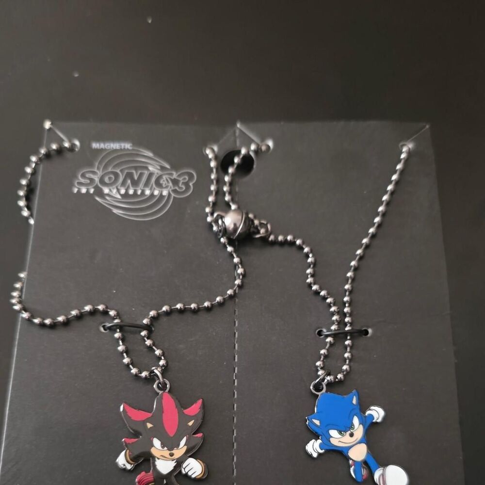Sonic The Hedgehog Movie 3 Sonic and Shadow Magnetic Best Friend Necklace Set